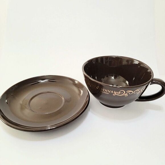 Large GODIVA Chocolatier Coffee Cup & Saucer - Picture 8 of 10